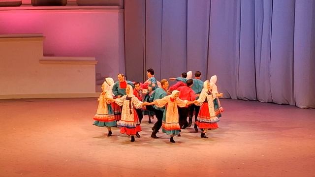 Берёзка Ансамбль Надежды Надеждиной 2а Топотуха Зал Ч? смотреть онлайн