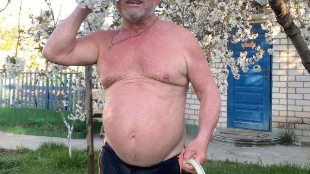 Расцвела вишня #песня #любимпеть #песни #сад #viralvideo
