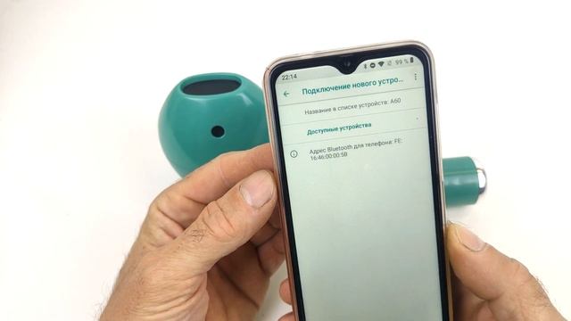 Гигантская колонка в виде наушника гарнитуры AIRPODS. Обзор, тест, мнение.