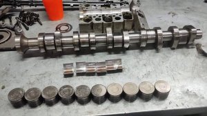 volkswagen touareg. 2.5L. BPE. замена маслосъёмных колпачков.