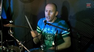 Лаэртский Бэнд и Карим Суворов - Строитель (А.Лаэртски?