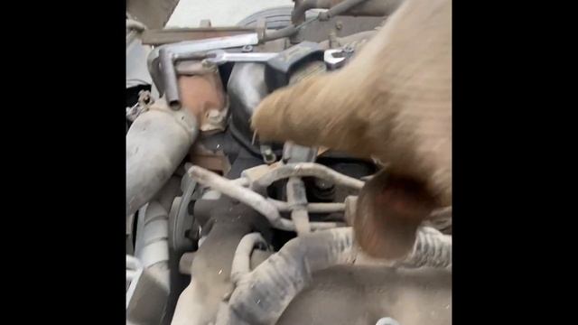 Hyundai-HD78, замена форсунки, двигатель D4DD. смотреть онлайн