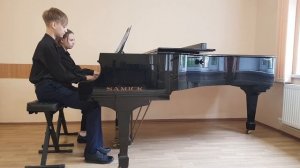 И. Брамс. Венгерский танец №5 (пер. для ф-но в 4 руки). Исп