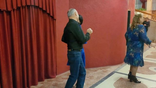 Шалунья осень... 19.10.24... смотреть онлайн