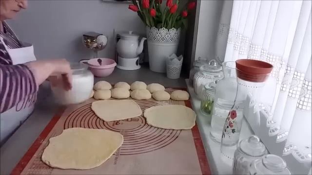 Рогалики и сахарные плюшки! День выпечки! Домашняя еда Кухня Рецепты