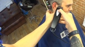 Как стричь лысеющего клиентаСтрижка лысеющего клиент