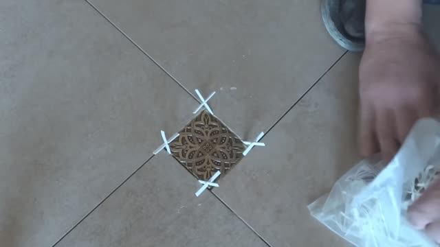 Строиьельные хитрости укладки ковра из керамогранита.