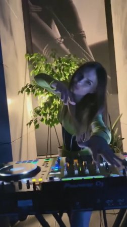 #dj #technomusic #techno #melodictechno #melodichouse #topmusic #femaledj #djlife #djnessa  #drop