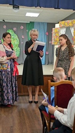 Лиза закончила полный курс по программе " Изобразительное искусство"