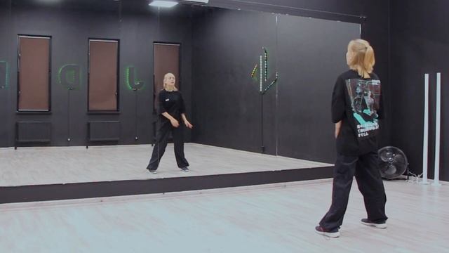 JENNIE - Mantra Dance Tutorial Русский Туториал смотреть онлайн