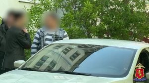 Полиция пресекла хищение 1 млн рублей у пенсионерки и задержала в Химках курьера аферистов