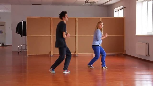 Интенсивы в Scream of Soul по хип-хопу . Тема: Тwo steps. смотреть онлайн