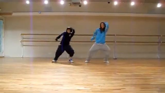 Хип хопАкботы там я