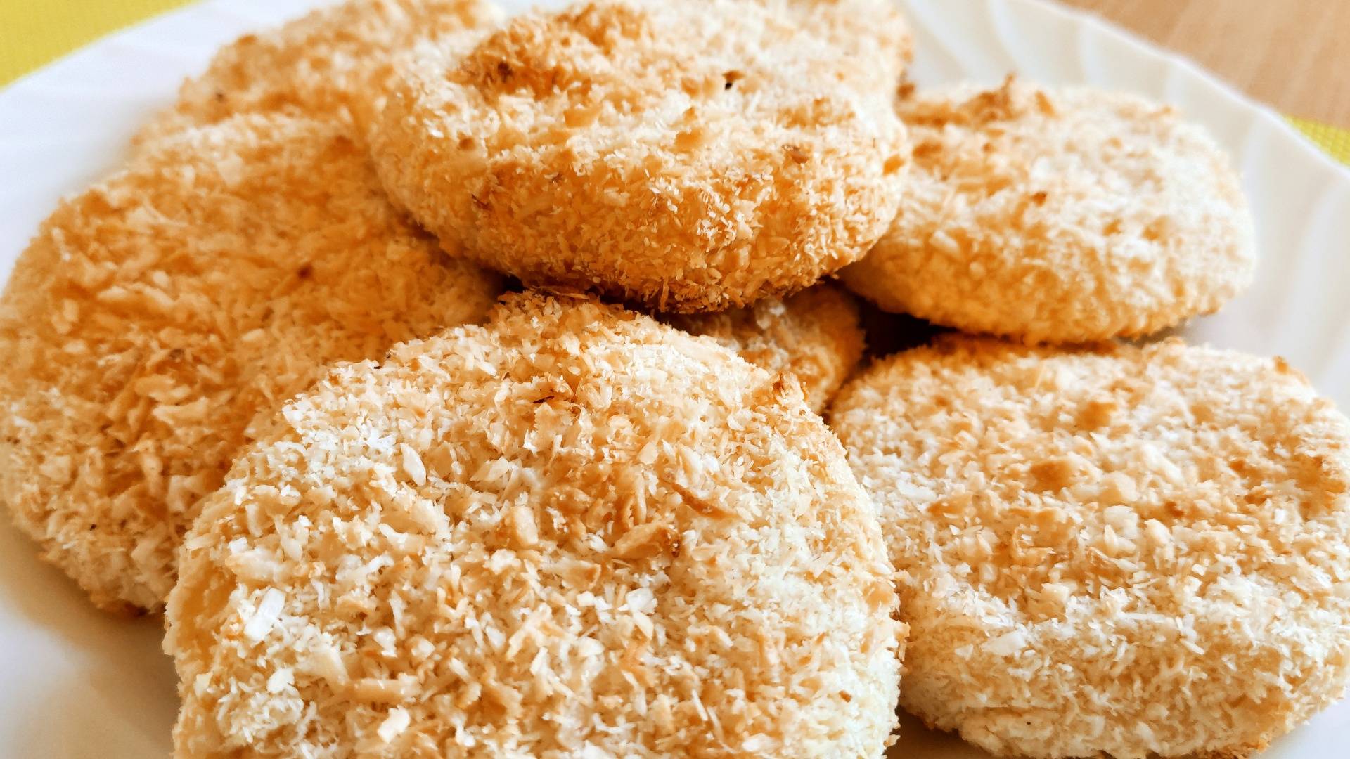 Сырники в кокосовой стружке смотреть онлайн