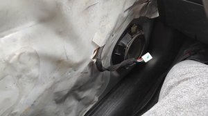 Замена штатных динамиков в Chevrolet Aveo T200 на динамики от D