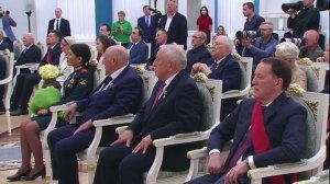 Церемония вручения государственных наград

В Екатерининском зале Кремля