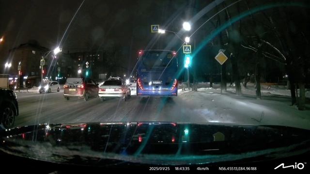 Mio MIVue 955W. Ночь. 4К видео, 30к/сек. Прошивка VF81.04.16.BR1AD.18 смотреть онлайн