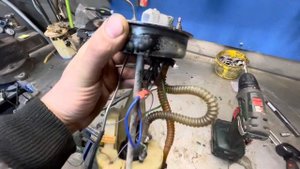 Починил мертвый бензонасос на Opel frontera