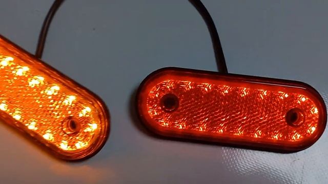 Ліхтар габаритний 12/24 Білий , жовтий , червоний 120х45мм LE смотреть онлайн