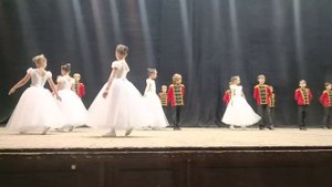 Моё выступление на сцене - танец Полонез💃🥰🥰