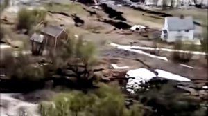 Мощный оползень сносит 8 домов в Норвегии