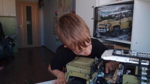 обзор на Lego Technic набор 42110 .
Land Rover Defender.