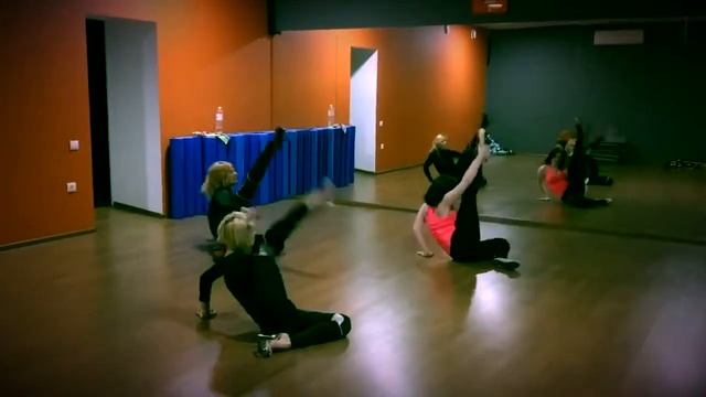 Стрип-пластика Фитнес центр "KARO" смотреть онлайн