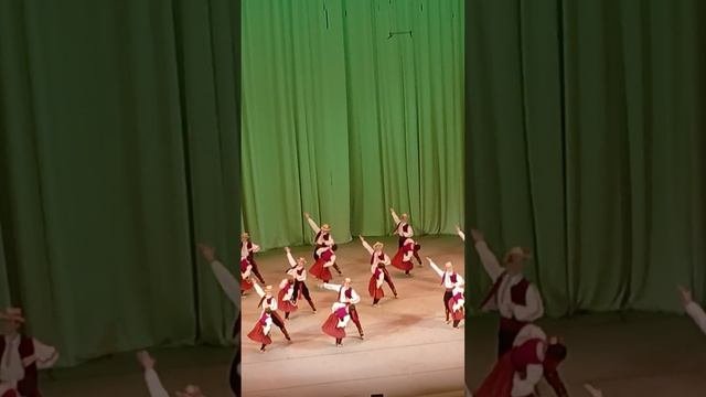 Сербский. танец! Ансамбль народного танца имени Моисе?