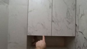 Шкафчик навесной в туалете (34/57)