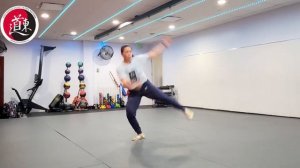 Прыжки в спортивном ушу.