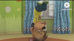 Дружок танцует брейк данс под музыку (Funkytown).