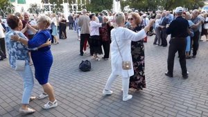 танцы у фонтанов в Могилеве