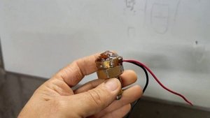 ТЕЧЕТ ДАТЧИК ЗАДНЕГО ХОДА, ОКАЗАЛОСЬ, ЧТО ЗАБИТ САПУН ?