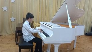 Дварионас. Вальс из Маленькой сюиты .