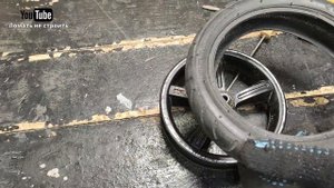Как снять колесо на детской коляске. Как заменить пок?