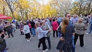 20.04.25г..."Чёрная Смородина"... Алёна Росс... звучит на танц