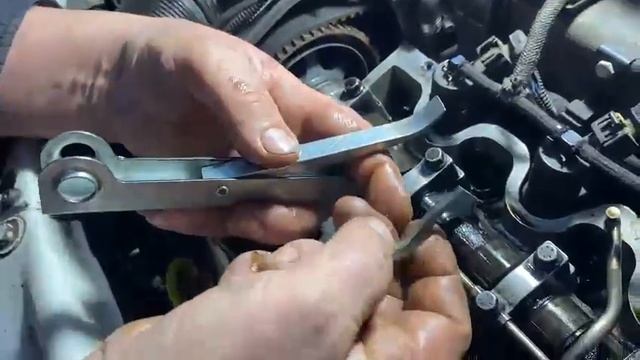 Регулировка клапанов Опель Зафира Б. Z1. 9DT. смотреть онлайн