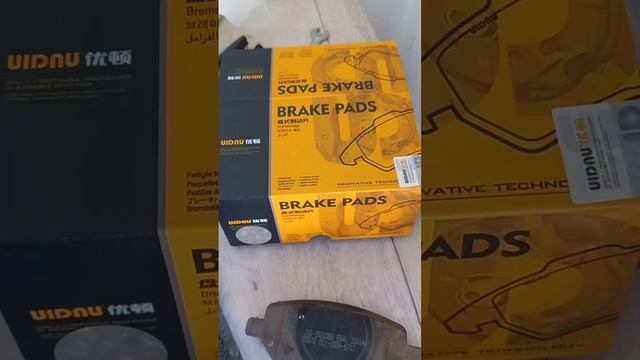 брак заводских передних тормозных колодок Омода S5 смотреть онлайн