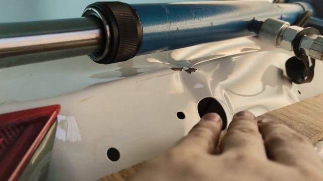 Сложная вмятина на багажнике+переделка. Удаление вмят