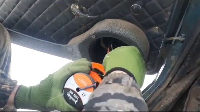 Замена штатных динамиков в ВАЗ 2107 на DL Audio Barracuda 165 SE смотреть онлайн