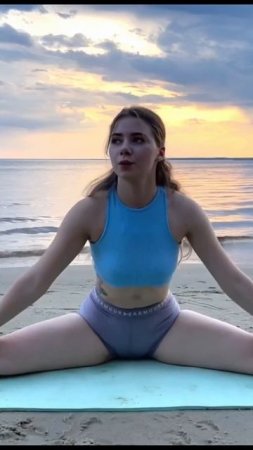 Women's warm up #stretching #yoga #short #shorts #hotyoga