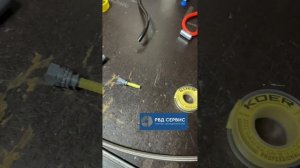 Ремонтируем шланг подачи масла на турбину двигателя.