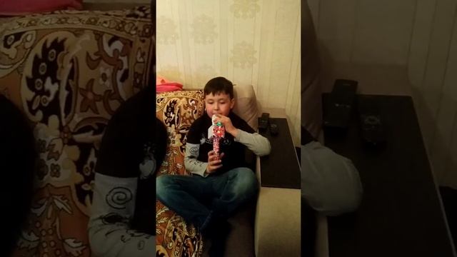 Новая звезда хип-хопа) читает рэп классно смотреть онлайн