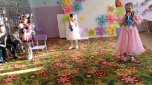 танец с куклами в старшей группе