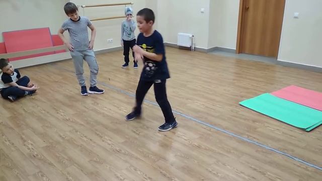 Danil - Break Dance Связка Счастье в Доме