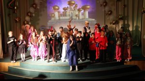 Спектакль "Восточная история" от 4 "Э" класса