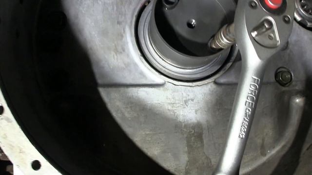 Исузу форвард 6HH1 инструмент для установки сальников к смотреть онлайн