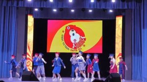 1376. Образцовая вокальная эстрадная студия Парус 2 группа, г. Тверь. Волшебник-недоучка (Л.Дербенёв