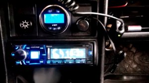 Alpine-CDE 178 BT автомагнитола.