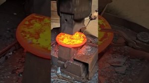 Red-Hot Steel Forging – Mesmerizing Hammering & Shaping So Satisfying